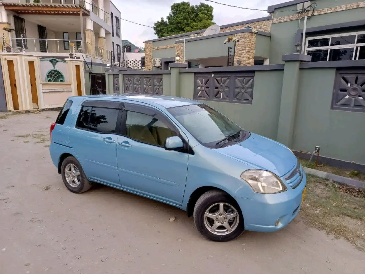 Toyota Raum 2004 - DWF thumbnail 6