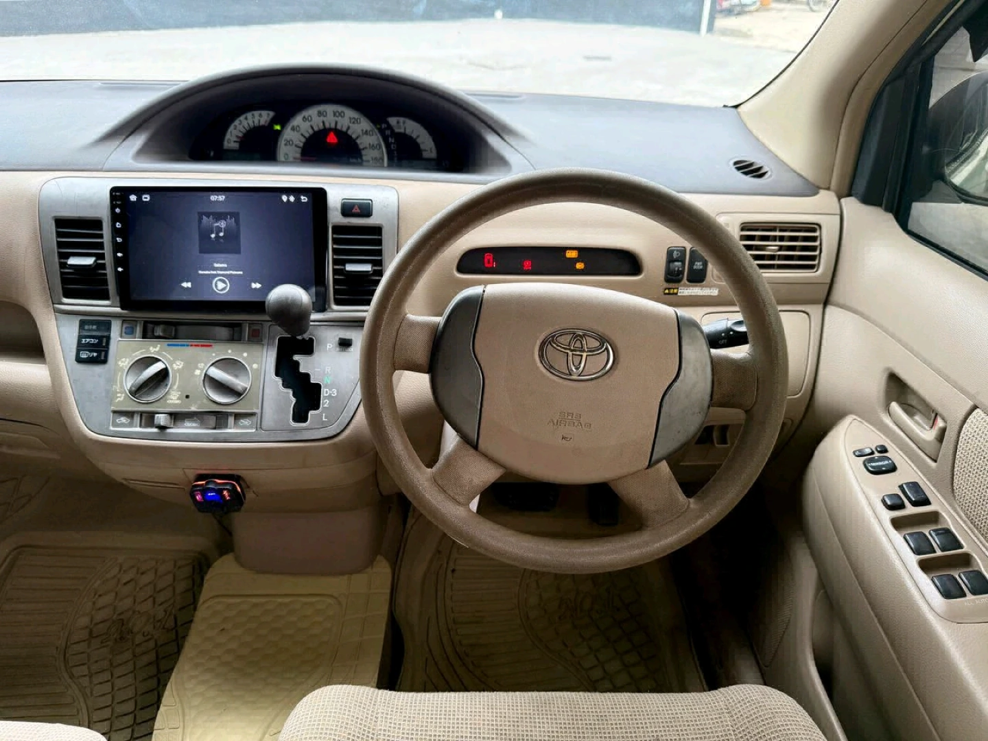 Toyota Raum Mpya New thumbnail 7