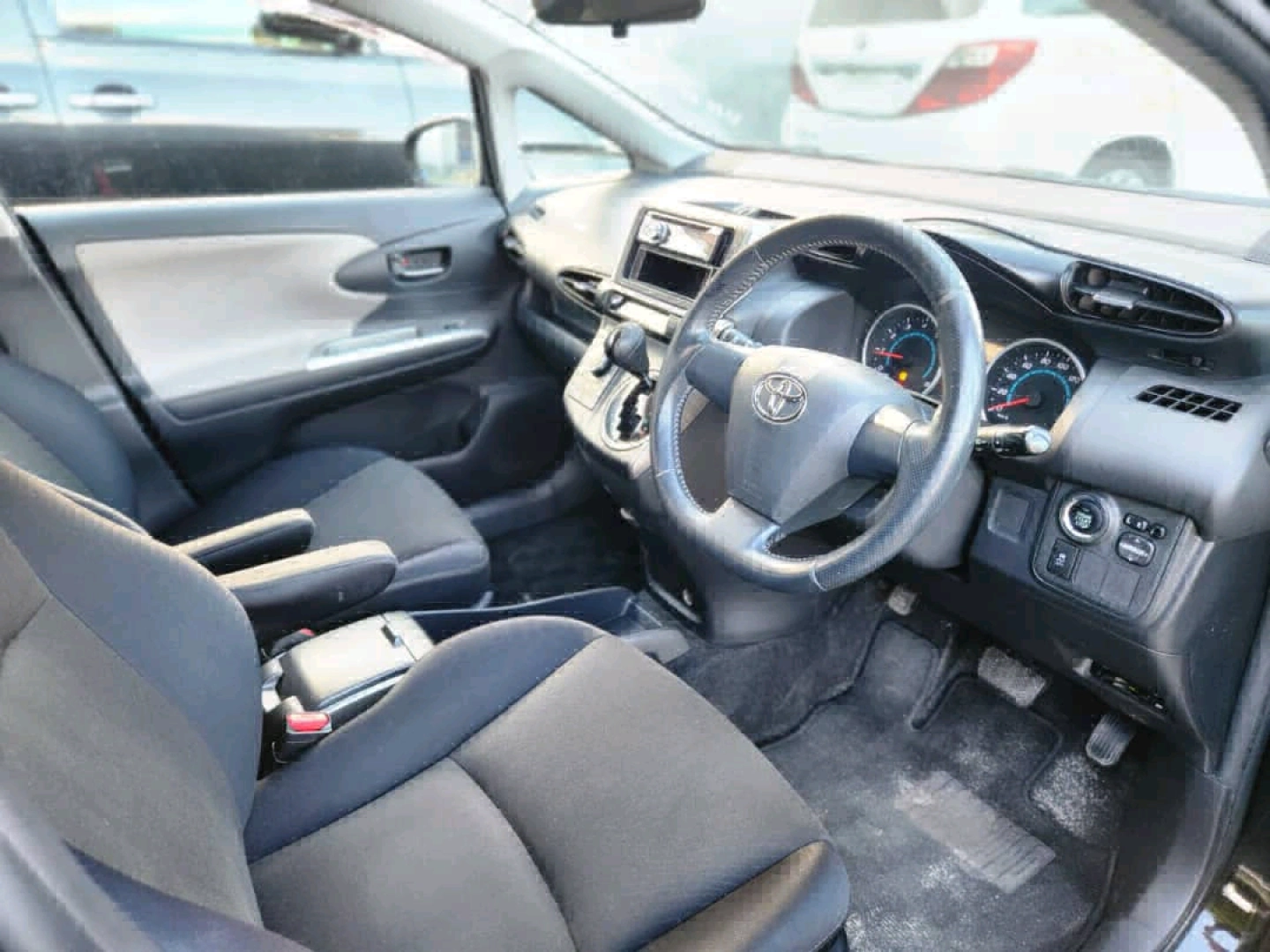 Toyota Wish 2009 New Model - 1790CC thumbnail 6