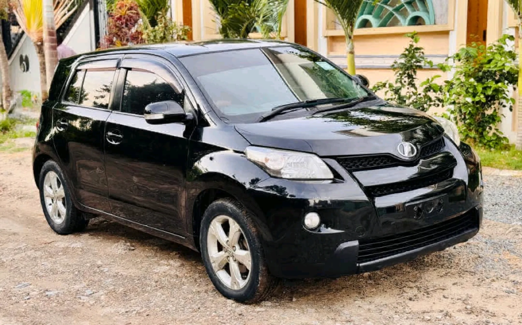 Toyota IST 2009 Black Push to Start (1490cc) thumbnail 3