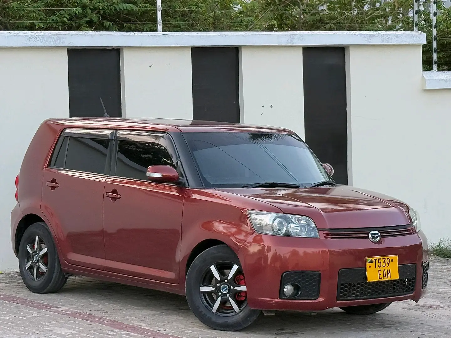 Toyota Rummion 2009, Red thumbnail 2