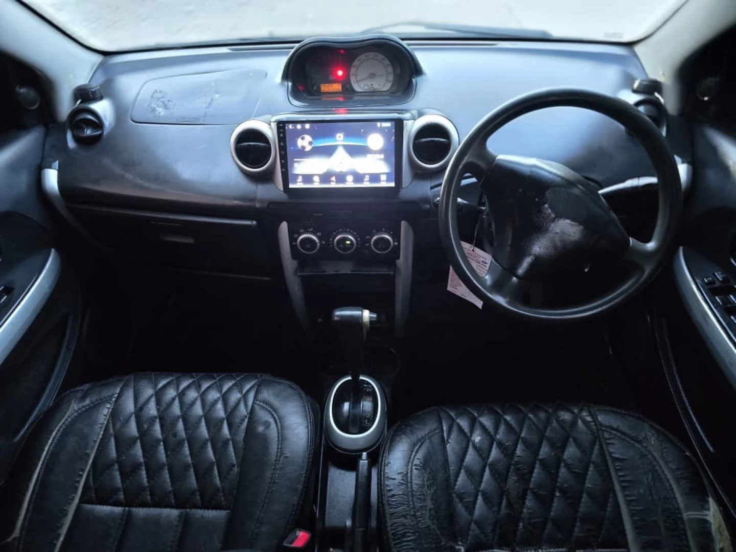 Black Toyota Ist 1.2L Hatchback for Sale thumbnail 3