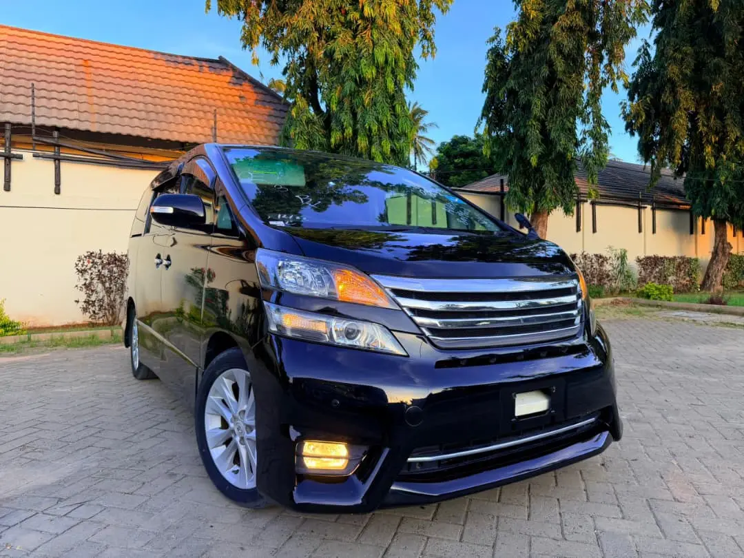 Toyota Vellfire 2010 Full Option