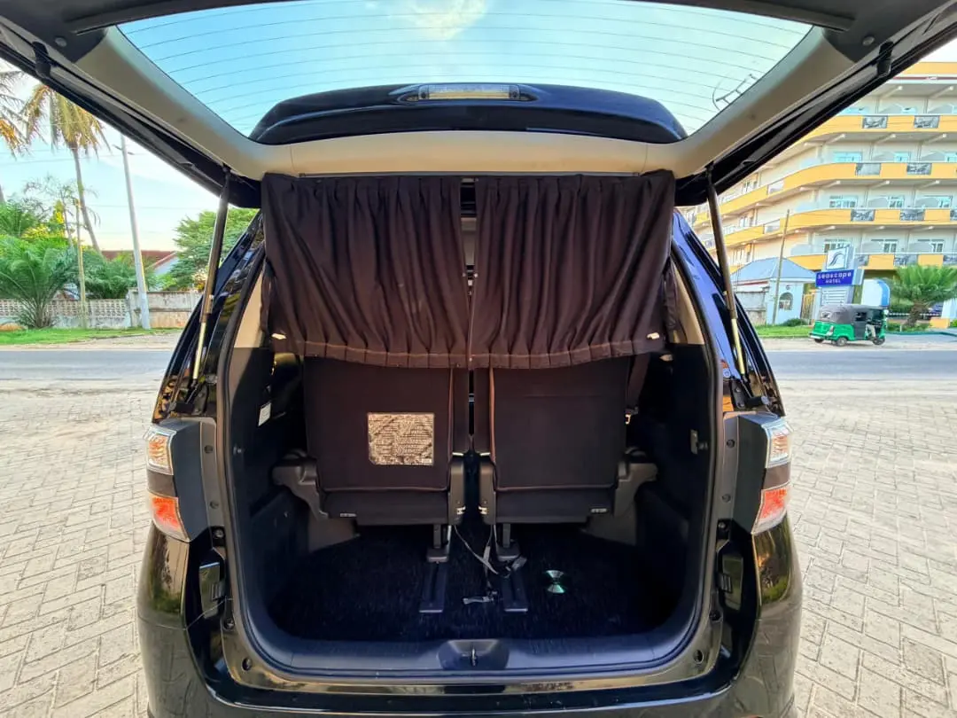 Toyota Vellfire 2010 Full Option thumbnail 5