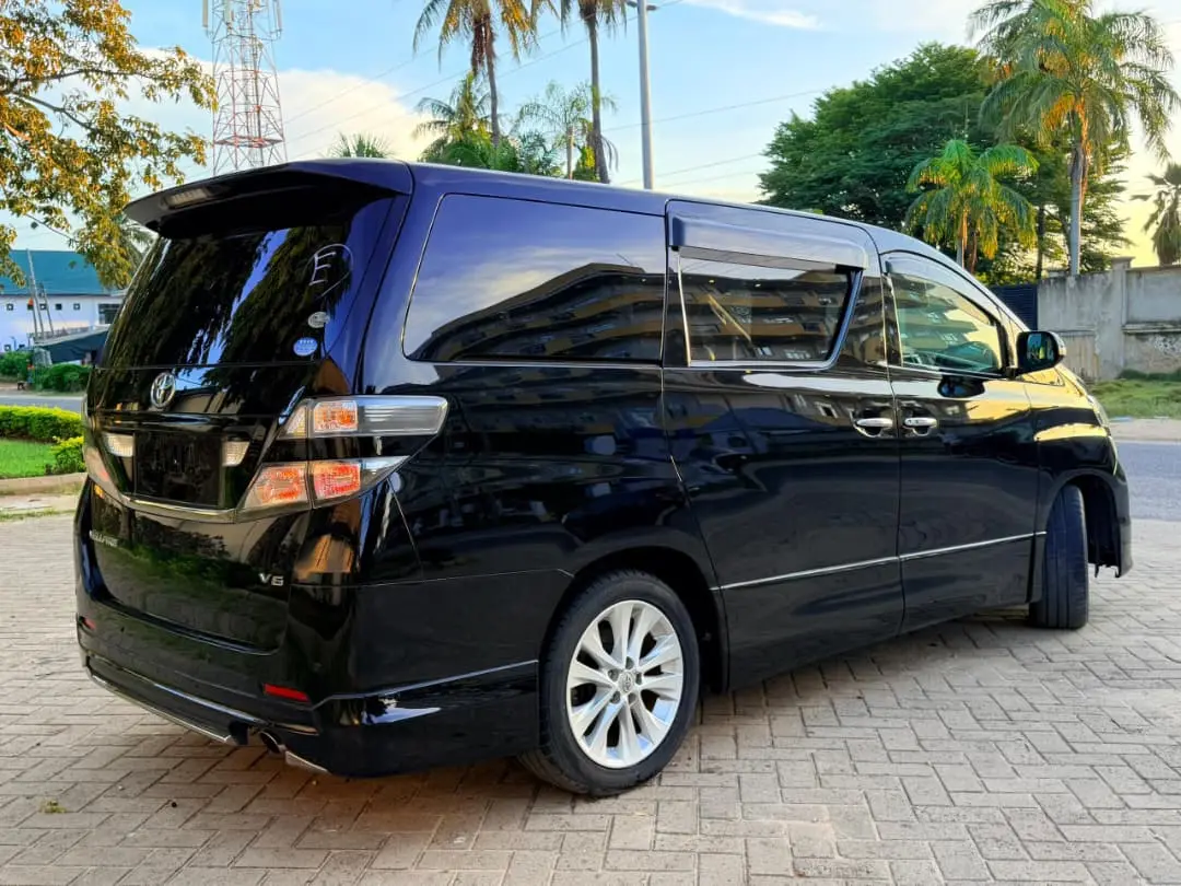 Toyota Vellfire 2010 Full Option thumbnail 7