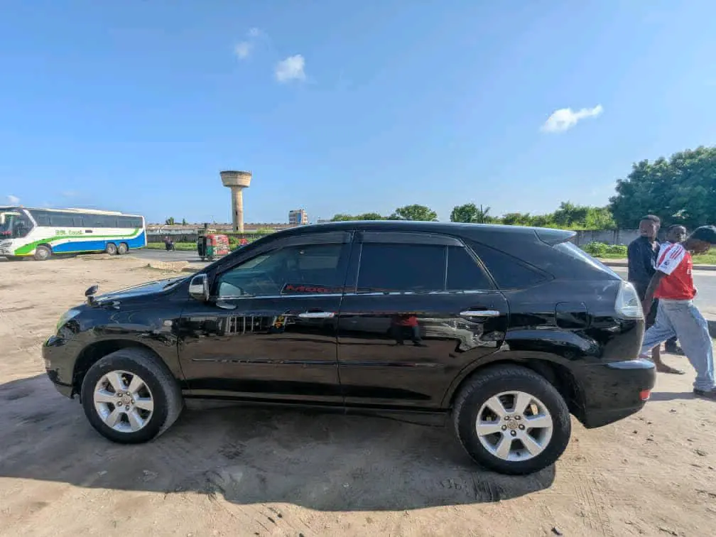 Toyota Harrier 2007 Black (DZM Reg) thumbnail 3