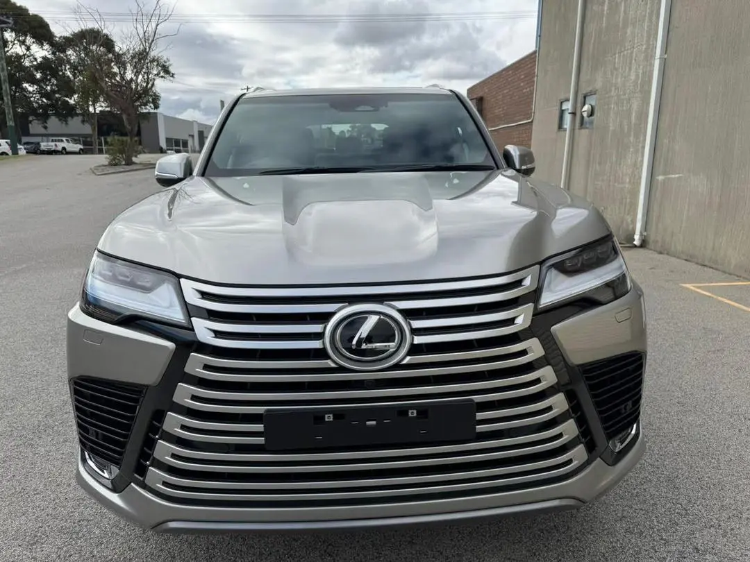 Lexus LX 500d 2026