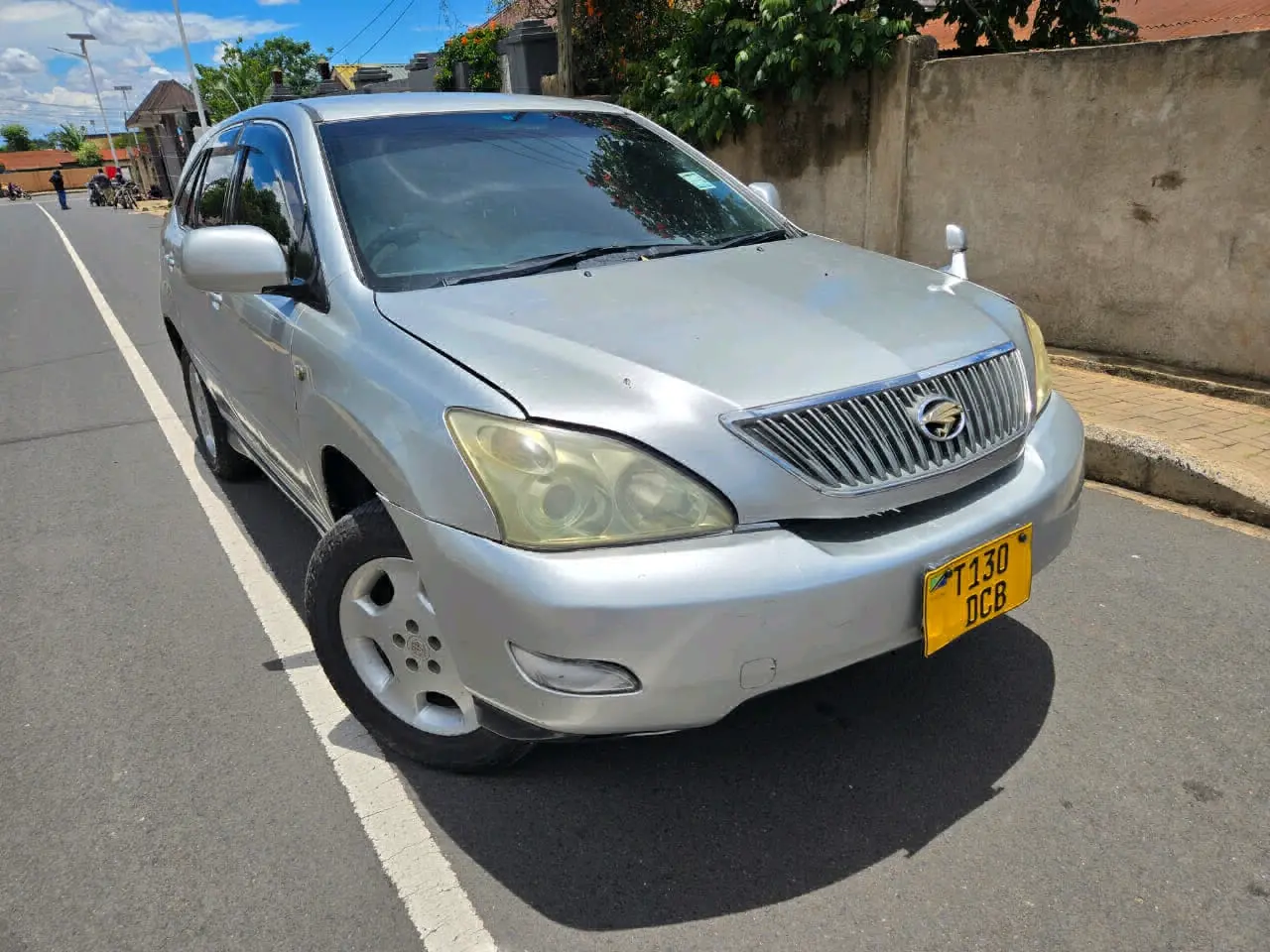 Toyota Harrier 2005 Silver, 2360cc VVTi thumbnail 4