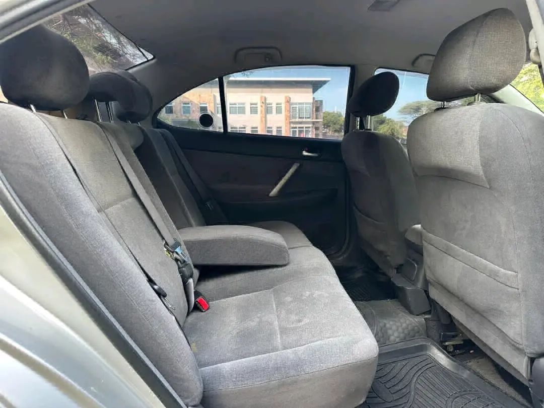 Toyota Premio 2005, Silver, 72,000 KM thumbnail 3