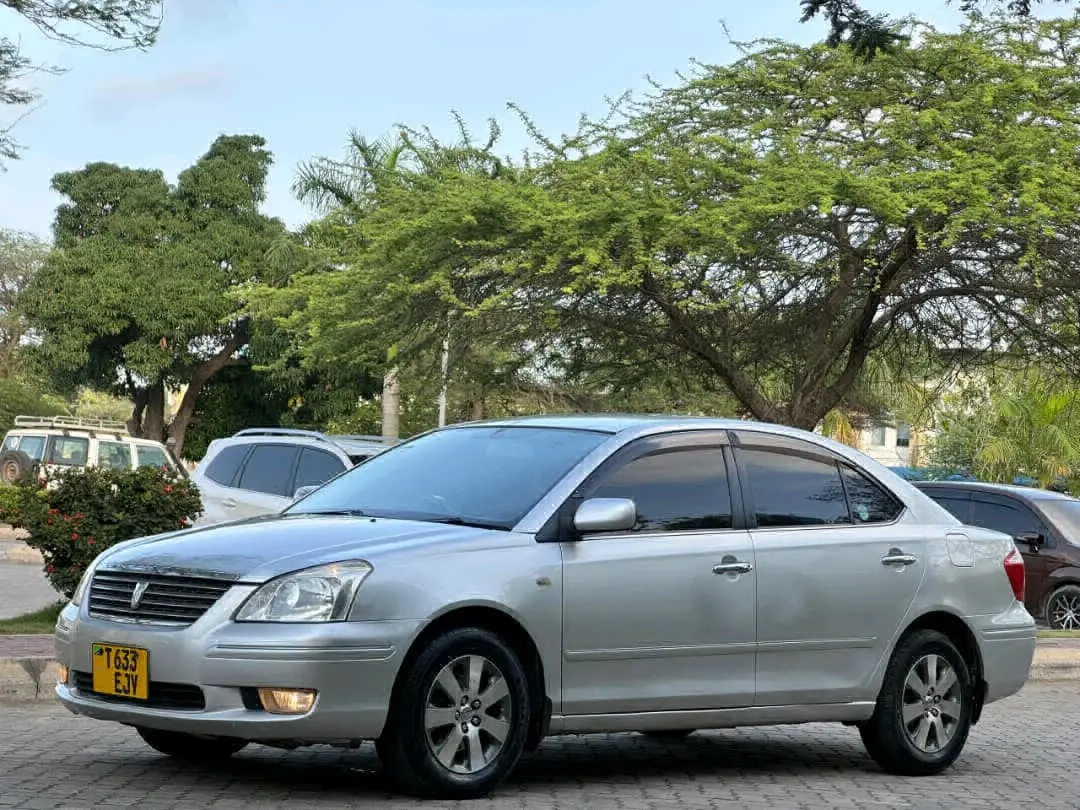 Toyota Premio 2005, Silver, 72,000 KM thumbnail 5