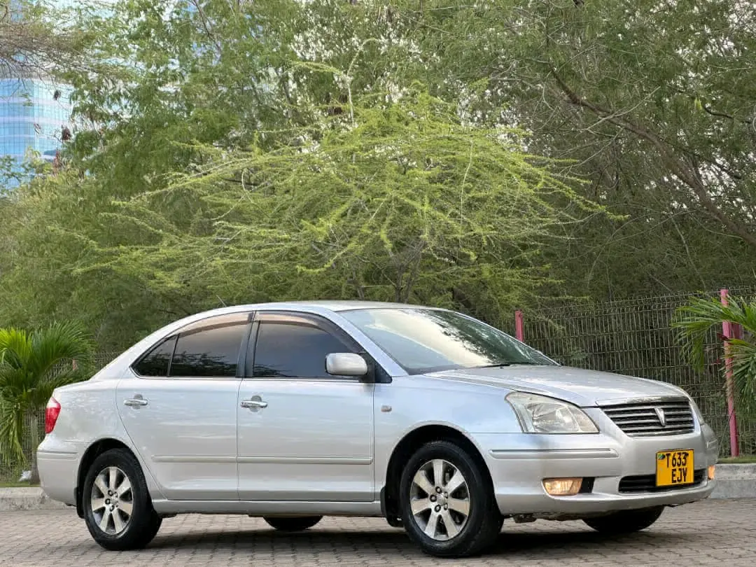 Toyota Premio 2005, Silver, 72,000 KM thumbnail 6