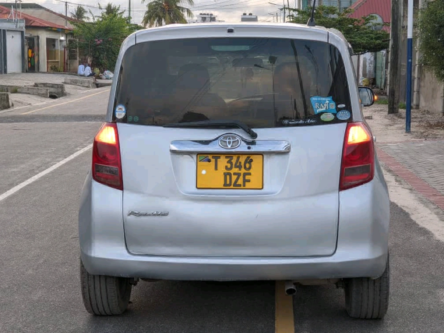 Toyota Ractis 2005 Silver Full AC thumbnail 2