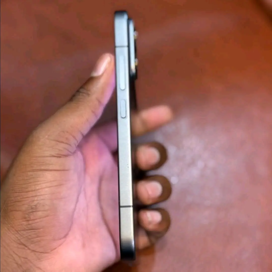 Used Xiaomi 17 Pro Smartphone 1TB/16GB thumbnail 3