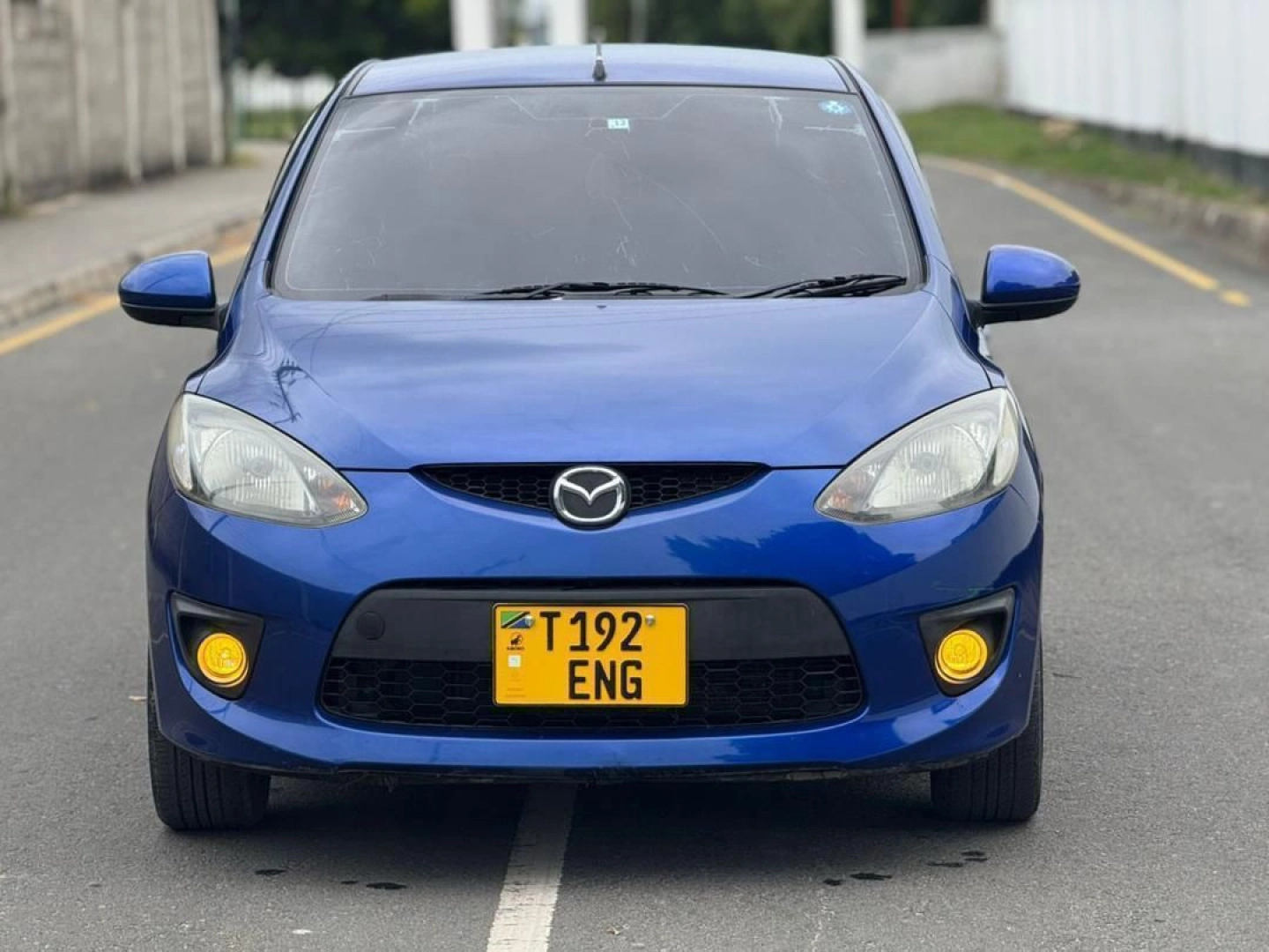 Blue Mazda Demio Hatchback with Sports Rims thumbnail 6