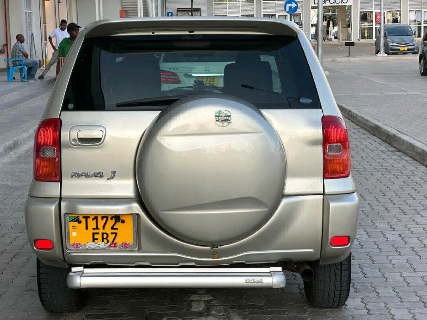 Toyota RAV4 J 2003 - Excellent Condition thumbnail 2