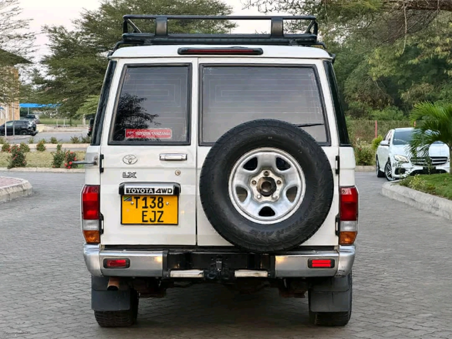Toyota Land Cruiser Hardtop 2010 Diesel 4x4 thumbnail 6