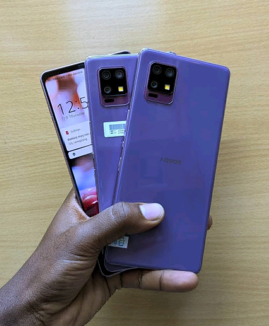 Used Sharp Aquos Zero 6 Smartphone (6GB RAM, 128GB Storage) thumbnail 2