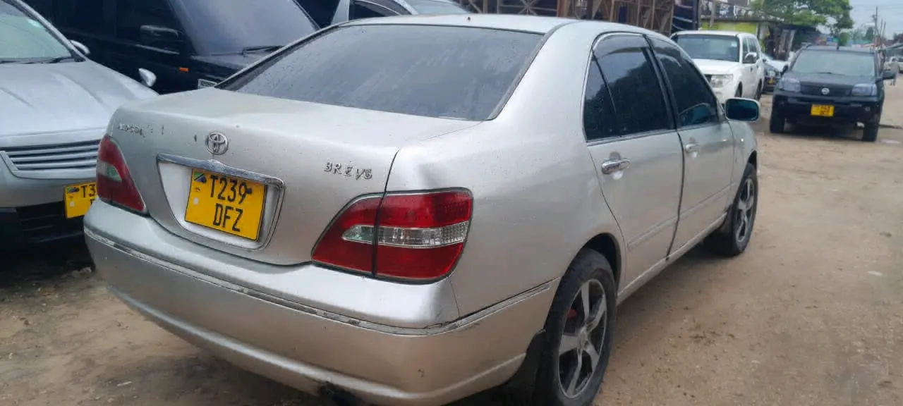 Toyota Brevis Silver kwa Mauzo thumbnail 2