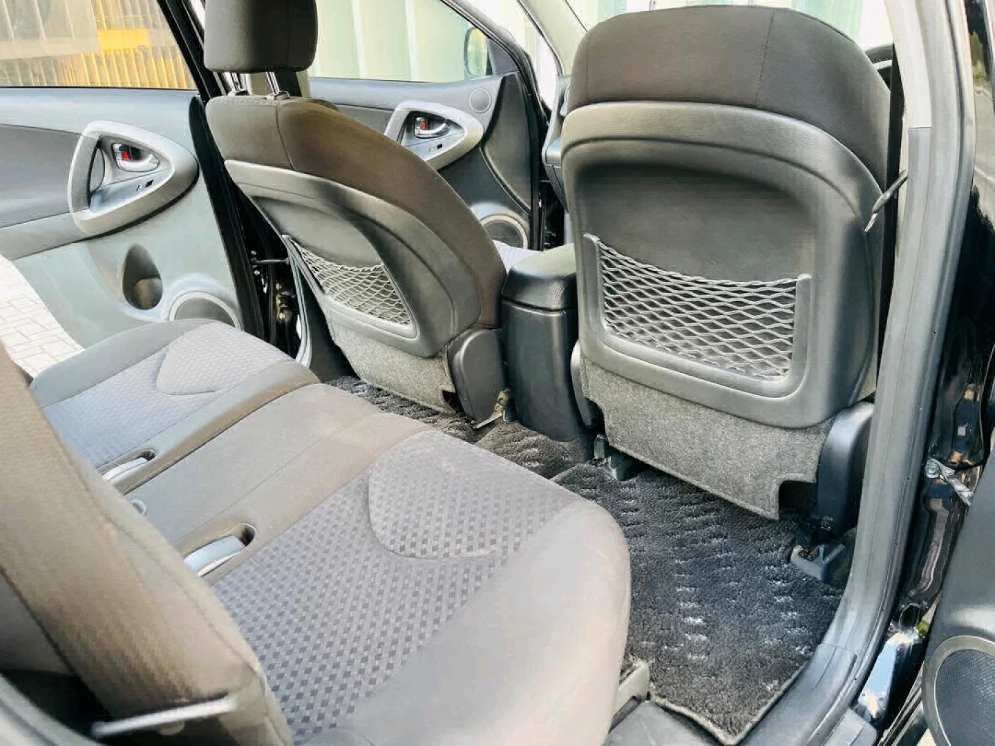 Black Toyota Vanguard 2012, 2360 CC thumbnail 5