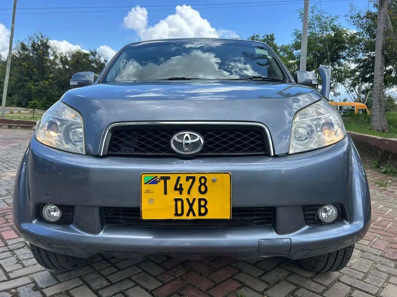 Toyota Rush (Maini ya Ngisi)