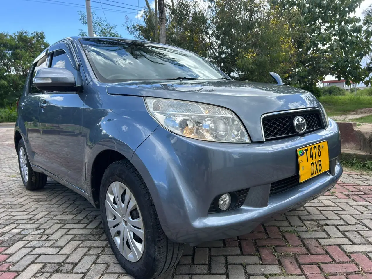 Toyota Rush (Maini ya Ngisi) thumbnail 3