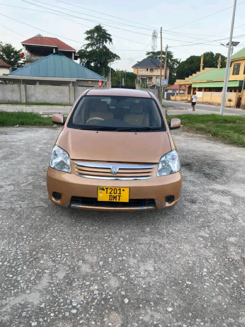 Toyota Raum Automatic 1490cc