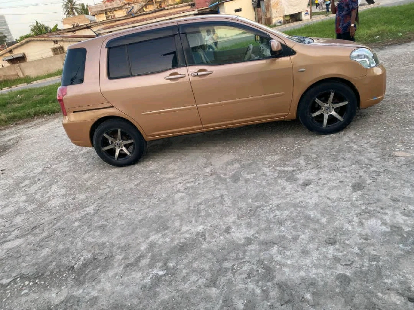 Toyota Raum Automatic 1490cc thumbnail 3