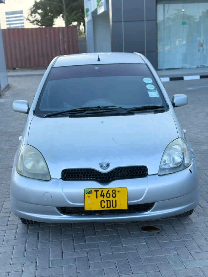 Toyota Vitz Full AC Music System 1290 CC