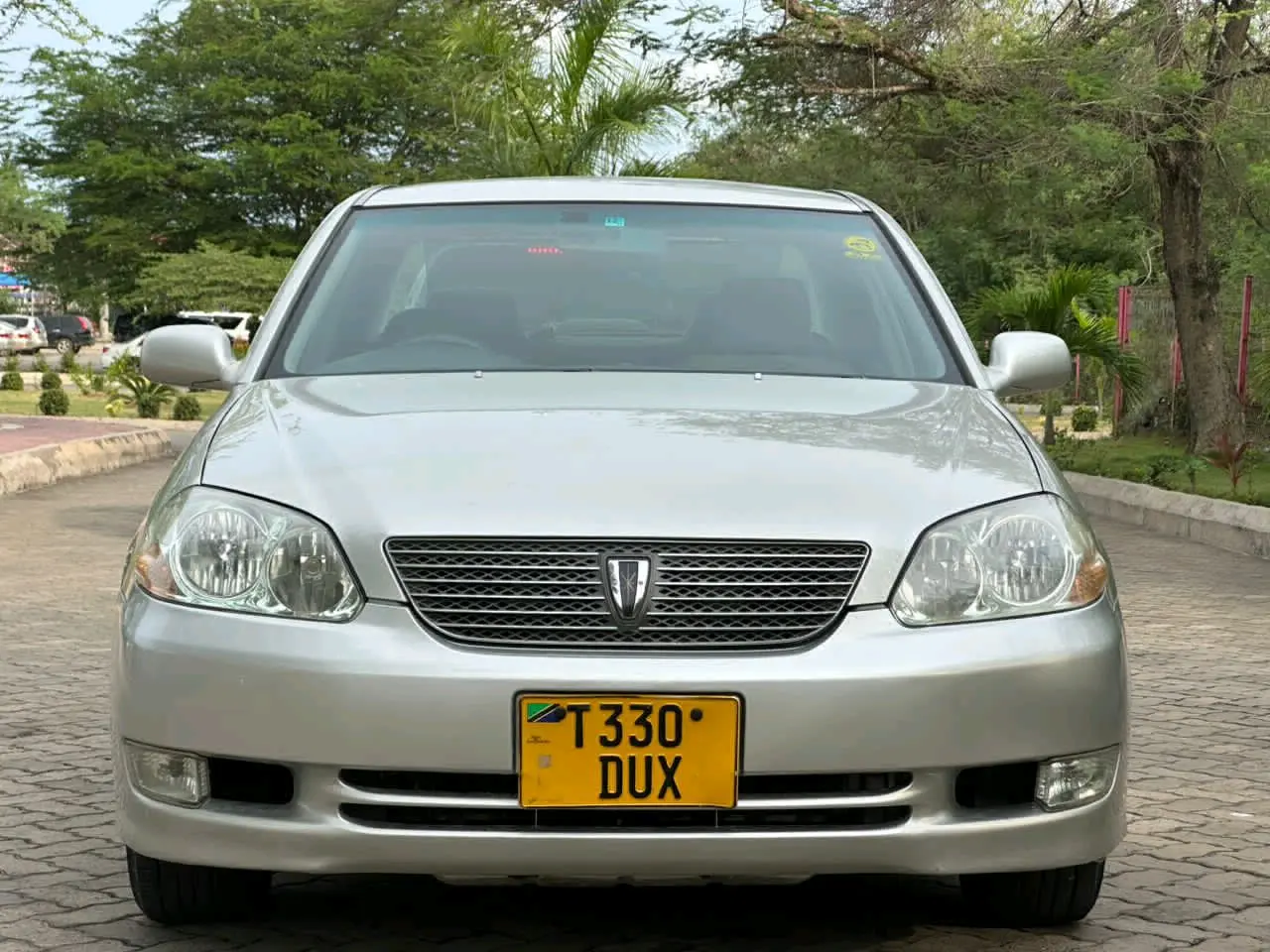 Toyota Grand Mark II 2002, Silver
