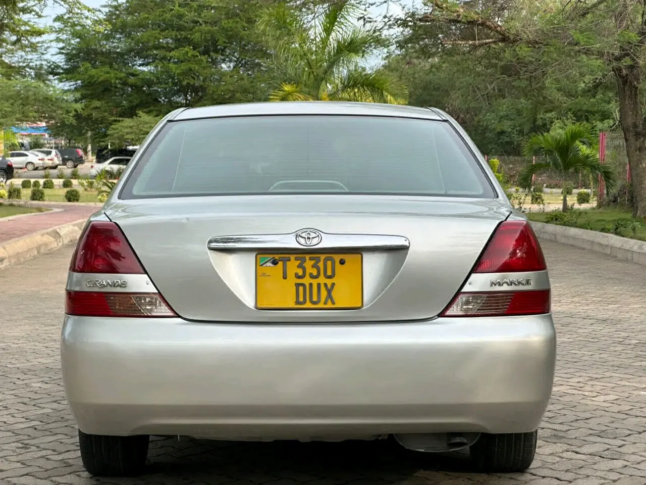 Toyota Grand Mark II 2002, Silver thumbnail 2