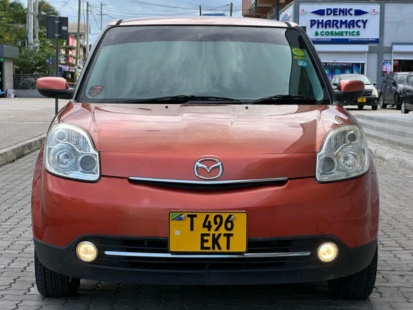 Mazda Verisa 2007 Orange Low Mileage