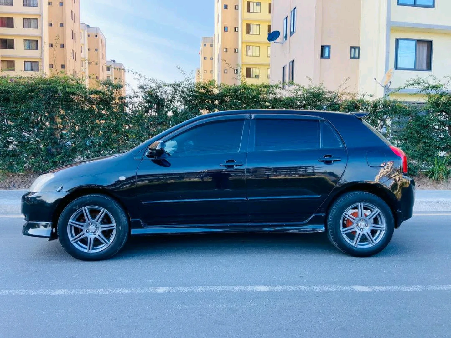 Black Toyota Corolla Sedan 2003 thumbnail 4
