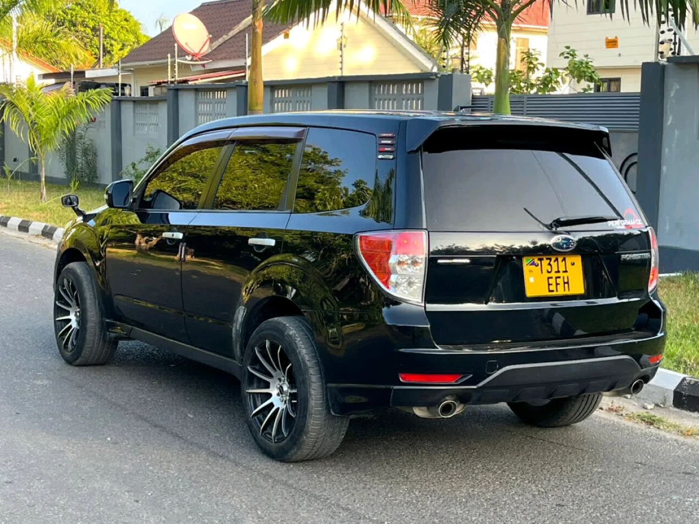 Subaru Forester 2011 Low Mileage thumbnail 3