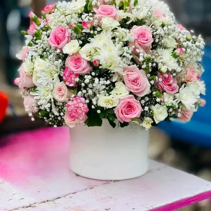 AFE Decor: Floral Arrangements & Event Decorations thumbnail 2
