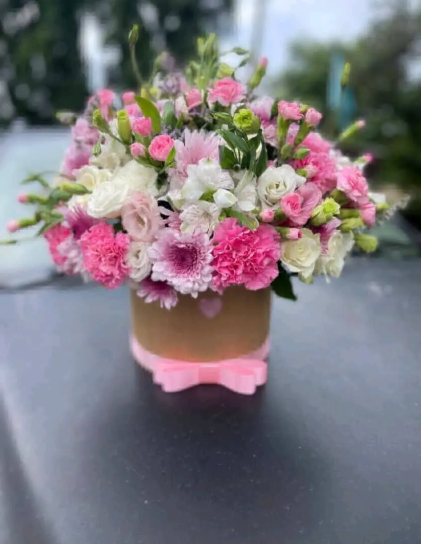 AFE Decor: Floral Arrangements & Event Decorations thumbnail 9
