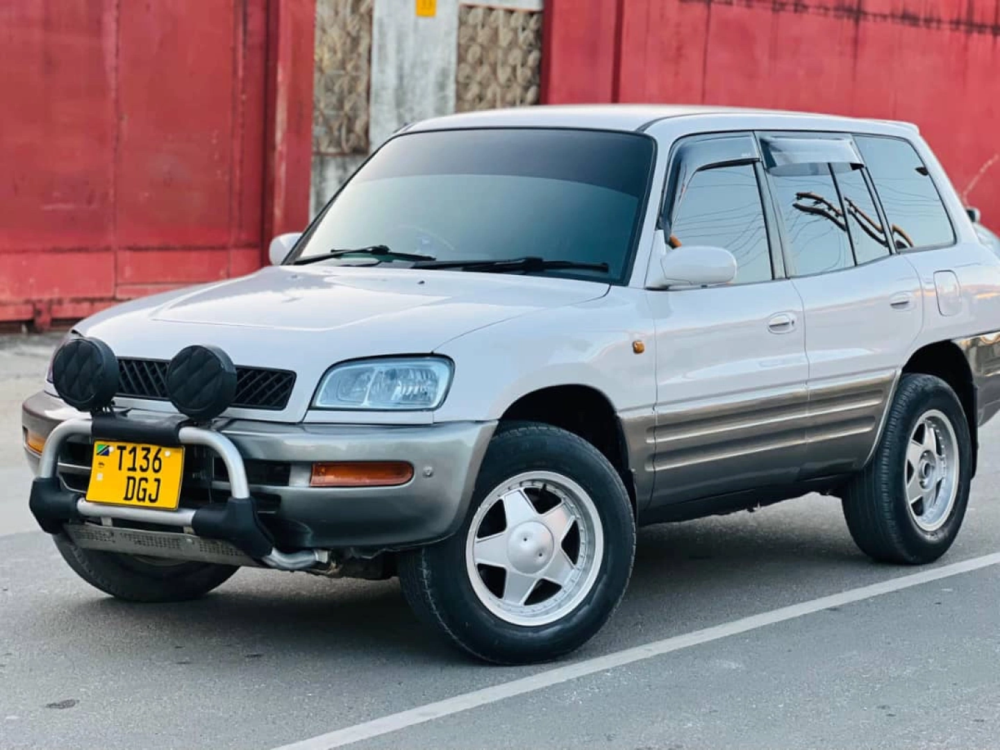 Toyota RAV4 Old Model 2001 Automatic thumbnail 2