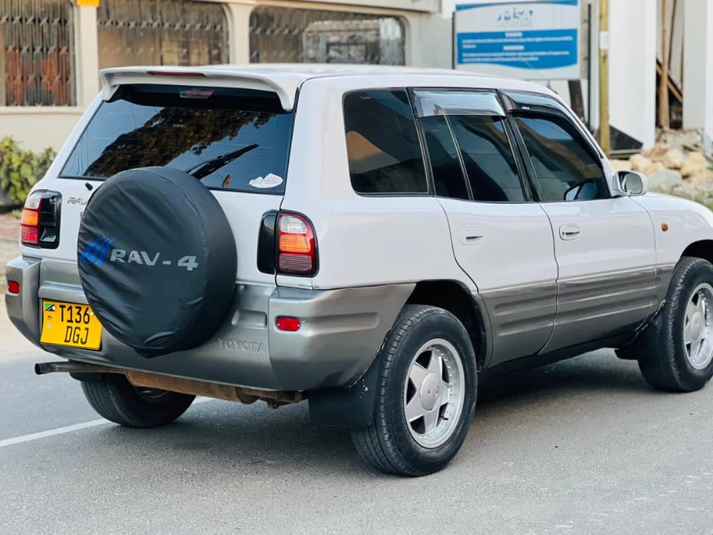 Toyota RAV4 Old Model 2001 Automatic thumbnail 7