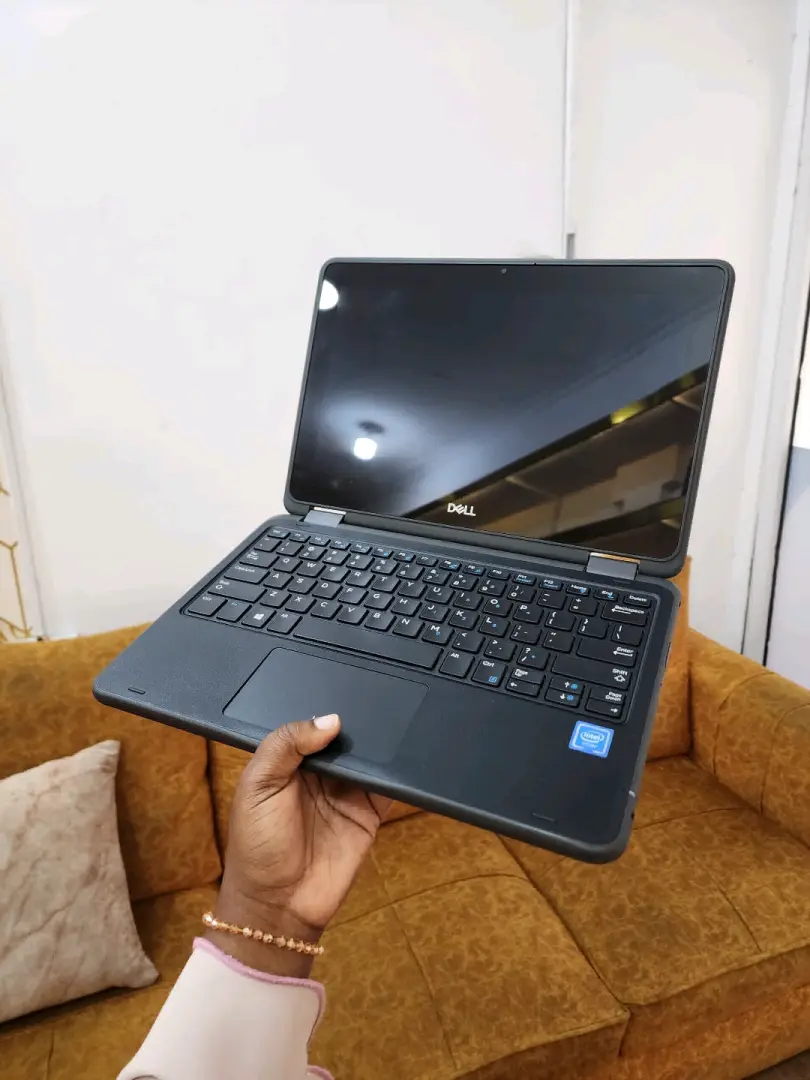 Dell Latitude 3189 Touchscreen Laptop thumbnail 2