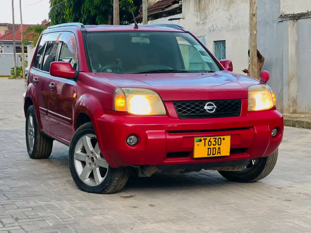 Nissan X-Trail SUV