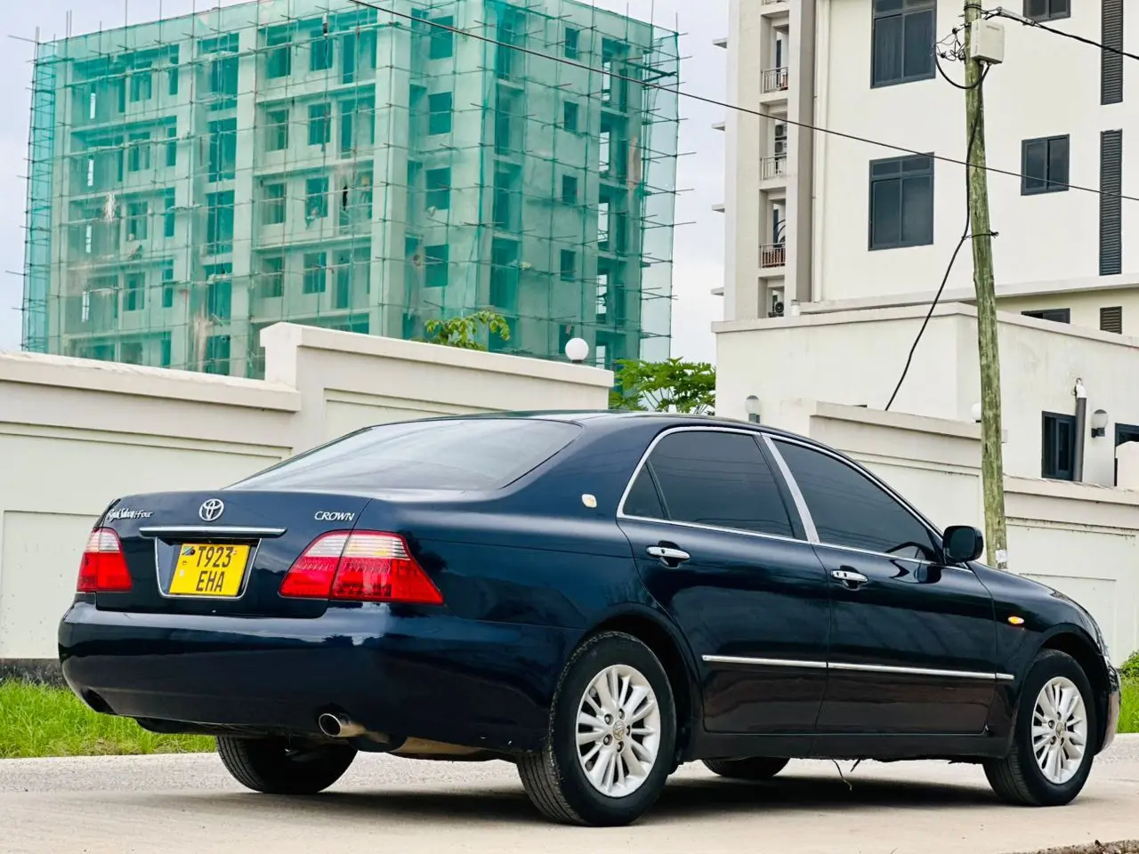 Toyota Crown Royal Saloon 2005
