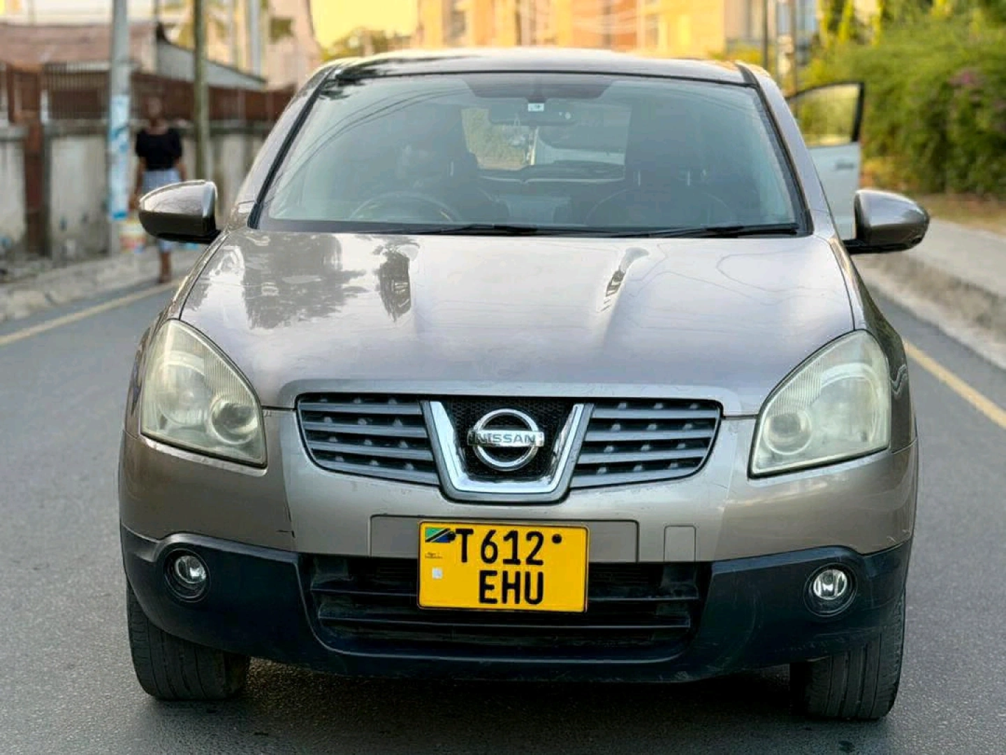 Nissan Dualis 2009 Gold (1990cc) - Exchange Allowed
