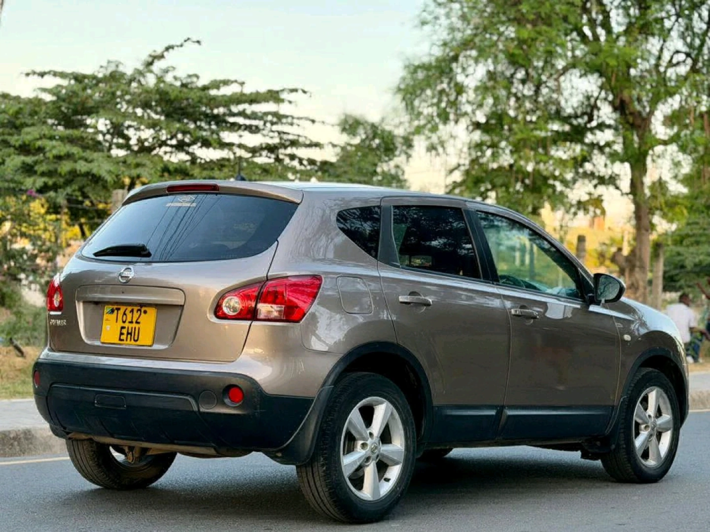 Nissan Dualis 2009 Gold (1990cc) - Exchange Allowed thumbnail 5