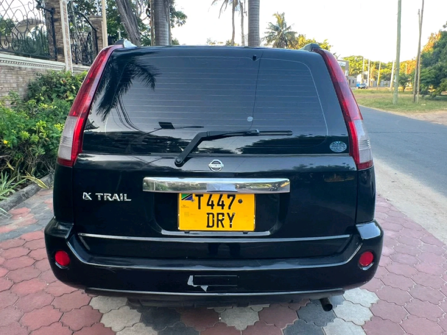 2002 Black Nissan X-Trail SUV, Low Mileage thumbnail 8