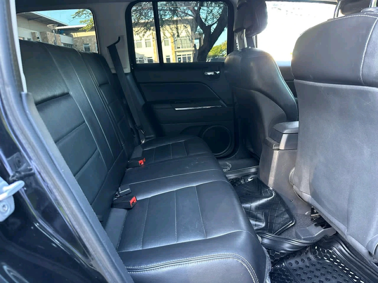 2011 Jeep Patriot SUV (2350cc) thumbnail 8