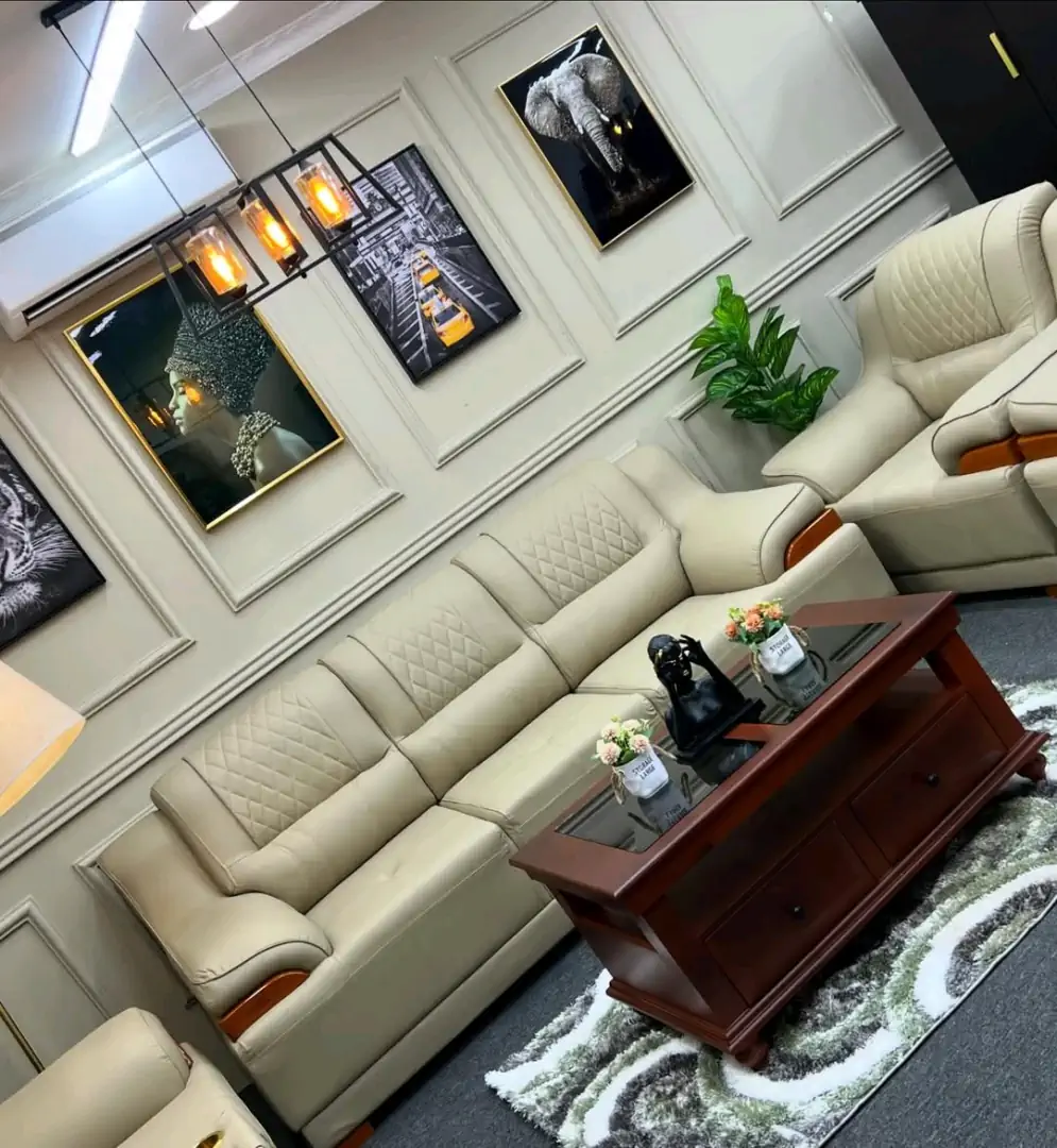 Complete Modern Luxurious Leather Sofa Set thumbnail 4