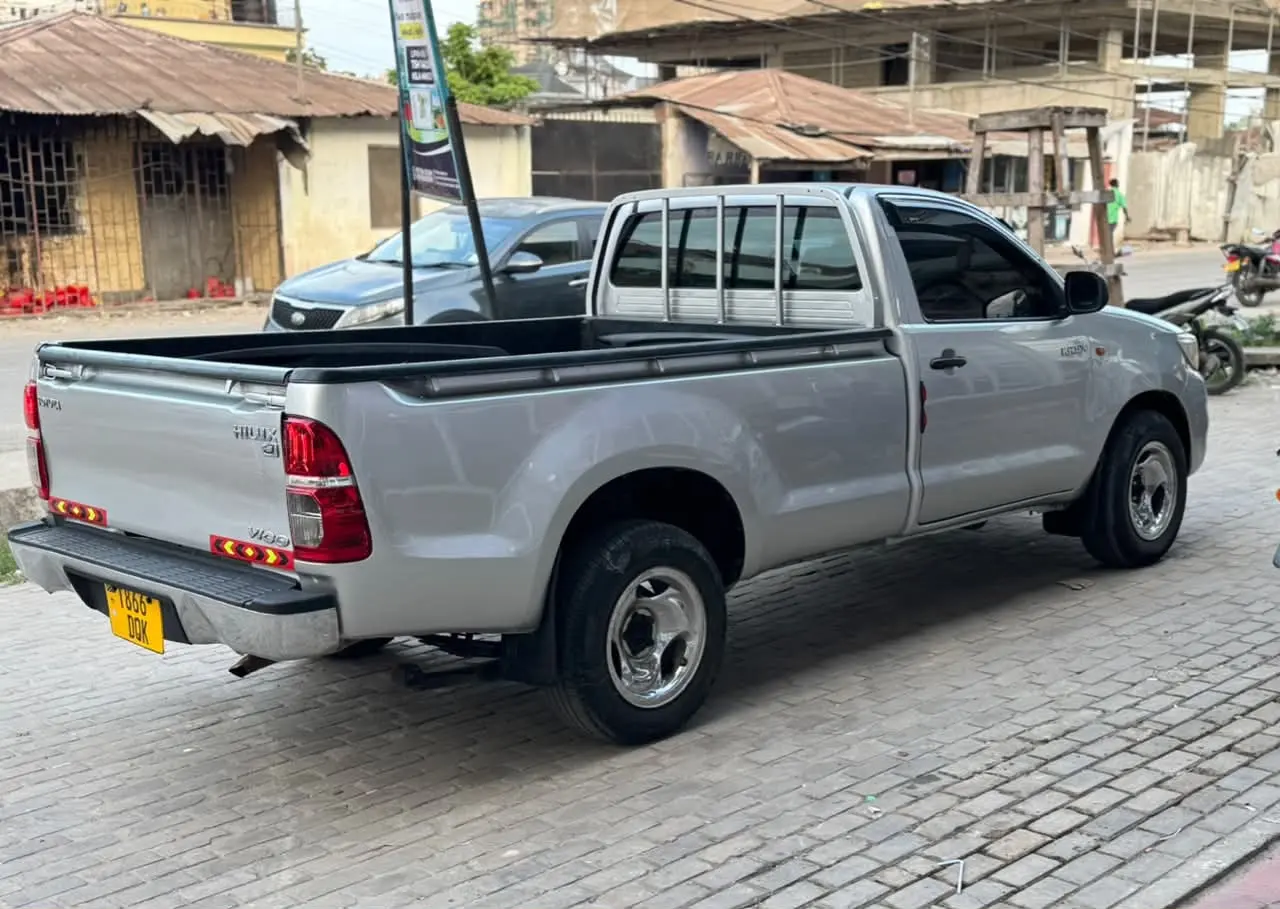 Toyota Hilux Vigo 2011 (DQK) thumbnail 7