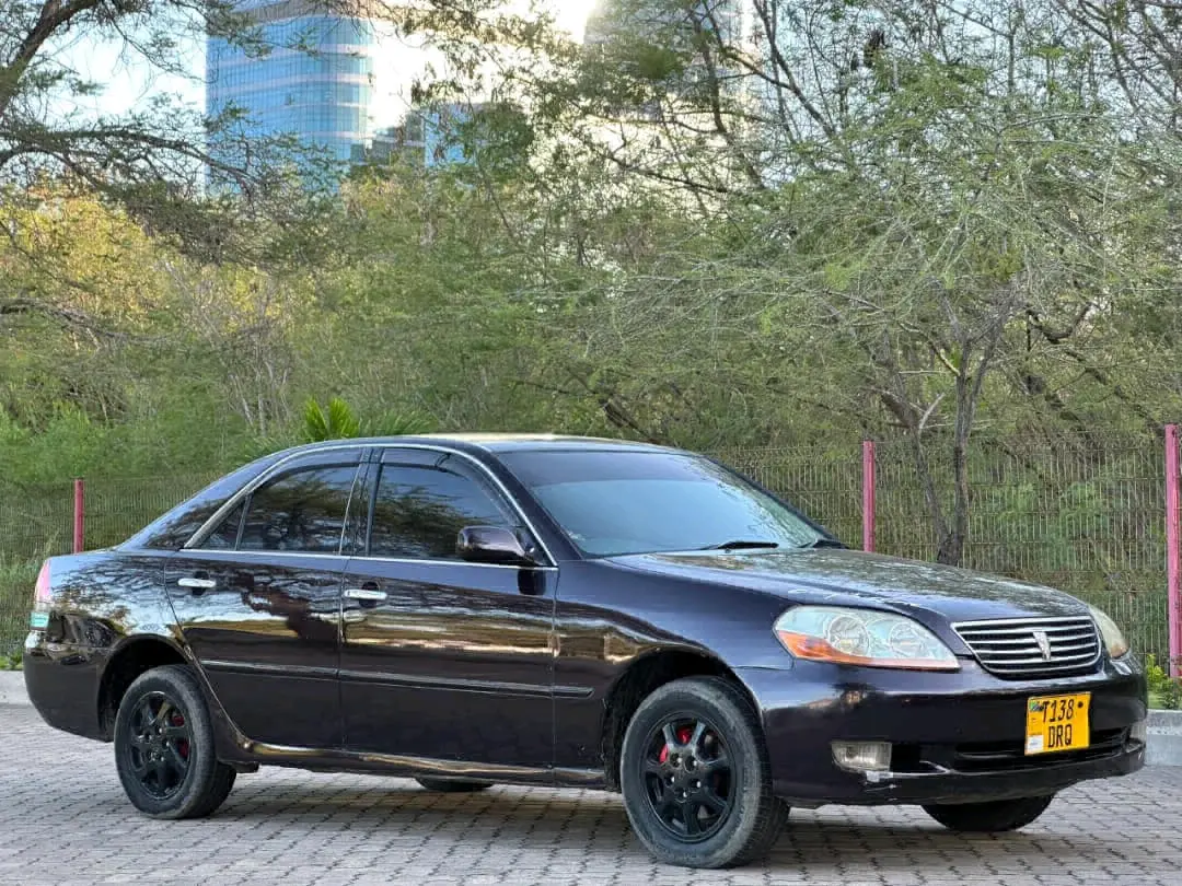Toyota Grand Mark II 2004, 1990cc Petrol thumbnail 3