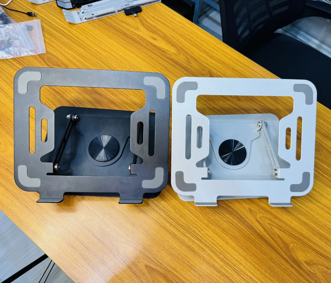 Adjustable 360 Rotating Laptop Stand
