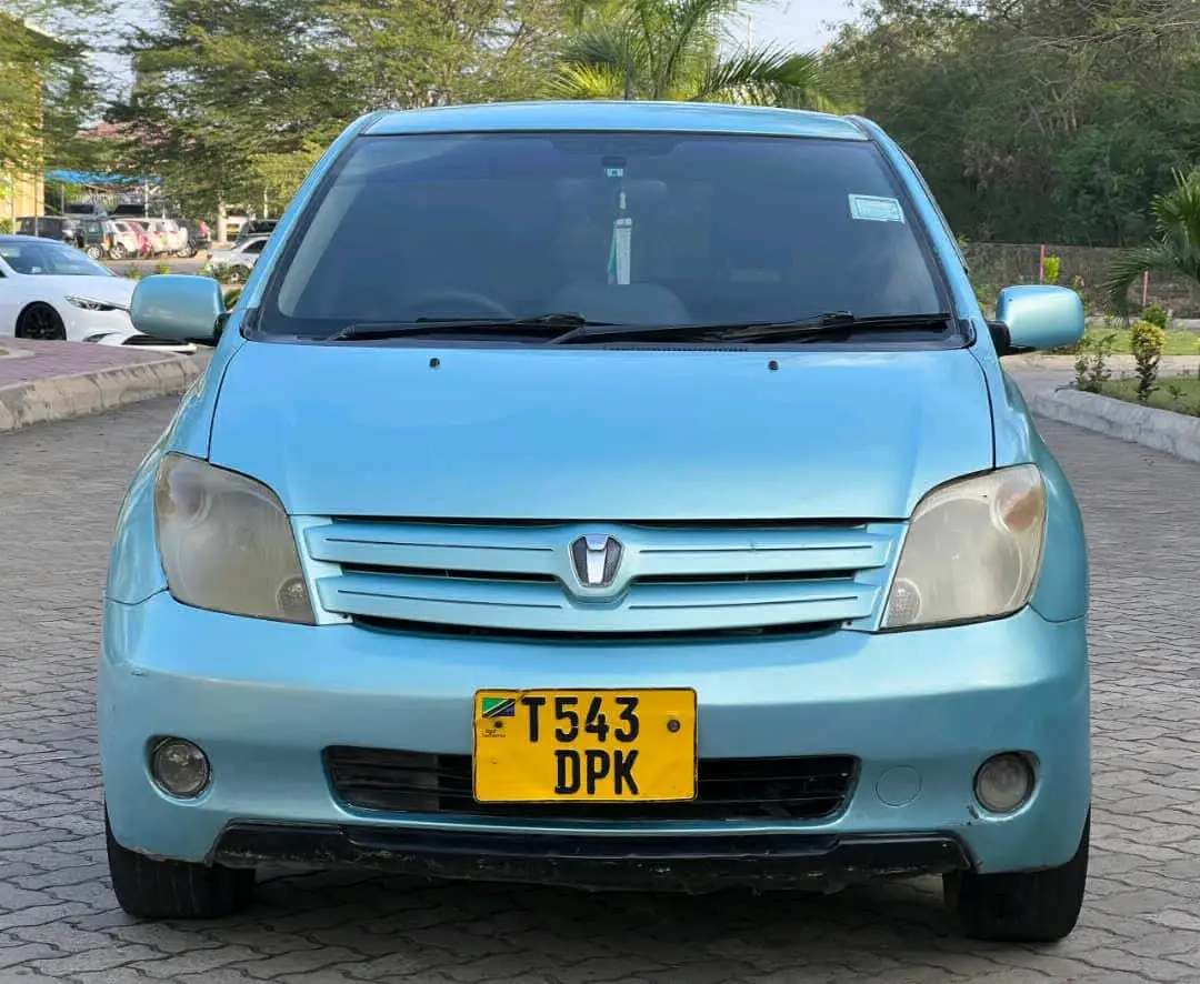 Toyota Ist 2006 Blue, 1290cc