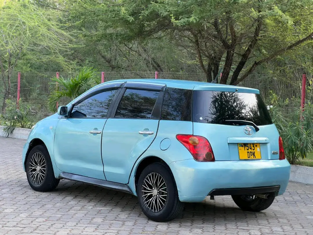 Toyota Ist 2006 Blue, 1290cc thumbnail 5